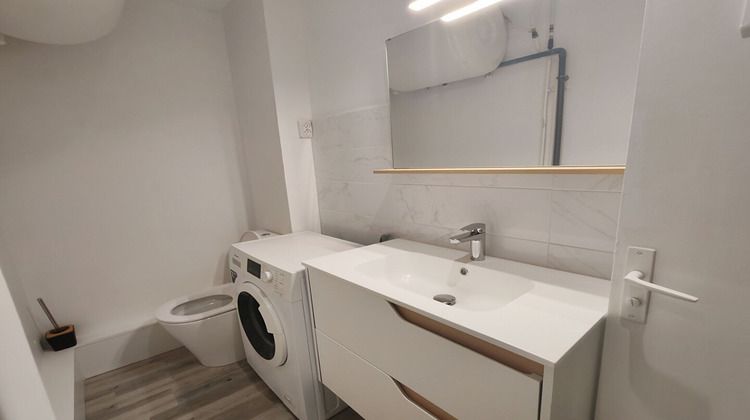 Ma-Cabane - Location Appartement ROCHEFORT, 30 m²