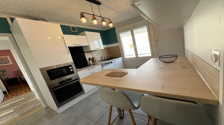 Ma-Cabane - Location Appartement RODEZ, 67 m²