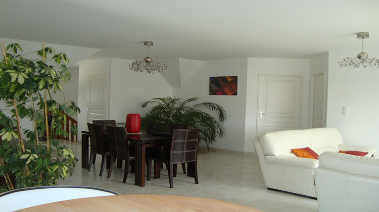 Ma-Cabane - Location Appartement ROMILLY-SUR-ANDELLE, 80 m²