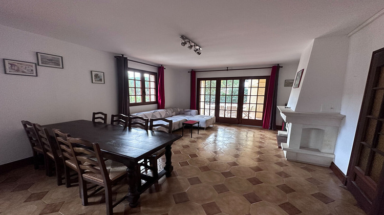 Ma-Cabane - Location Appartement ROQUEBRUNE-SUR-ARGENS, 80 m²