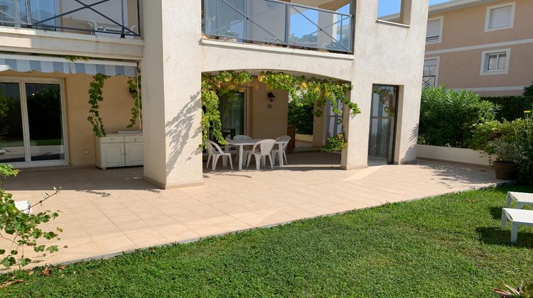 Ma-Cabane - Location Appartement ROQUEBRUNE-SUR-ARGENS, 50 m²