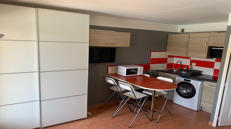 Ma-Cabane - Location Appartement ROQUEBRUNE-SUR-ARGENS, 23 m²