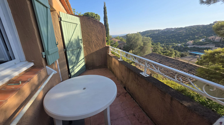 Ma-Cabane - Location Appartement ROQUEBRUNE-SUR-ARGENS, 24 m²