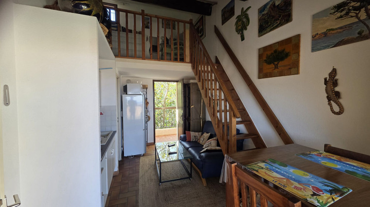 Ma-Cabane - Location Appartement ROQUEBRUNE-SUR-ARGENS, 33 m²