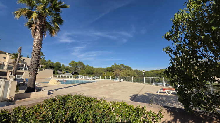 Ma-Cabane - Location Appartement ROQUEBRUNE-SUR-ARGENS, 38 m²