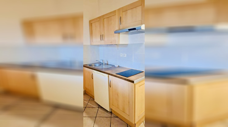 Ma-Cabane - Location Appartement ROQUEMAURE, 30 m²