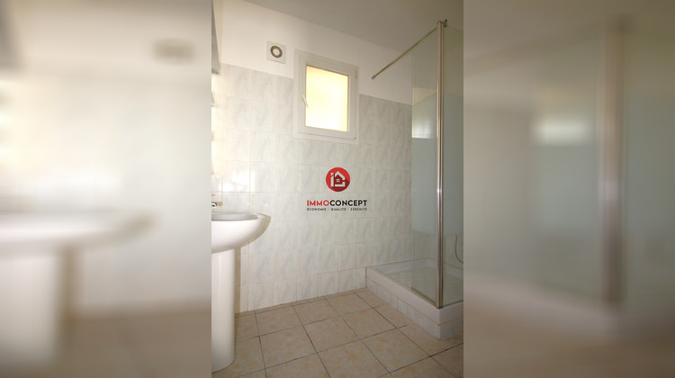 Ma-Cabane - Location Appartement Roquemaure, 43 m²