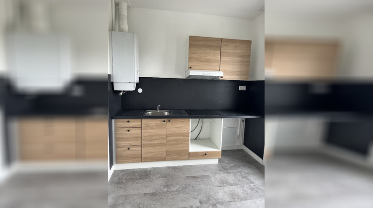 Ma-Cabane - Location Appartement ROQUETTES, 81 m²