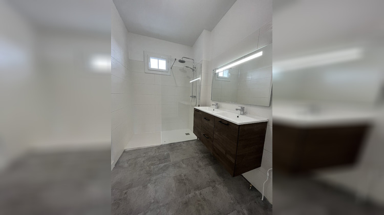 Ma-Cabane - Location Appartement ROQUETTES, 81 m²