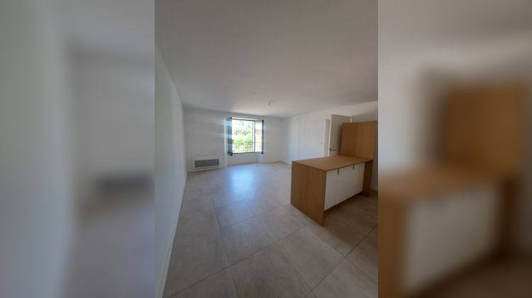 Ma-Cabane - Location Appartement Roquevaire, 62 m²