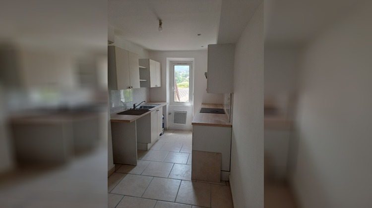 Ma-Cabane - Location Appartement ROQUEVAIRE, 67 m²
