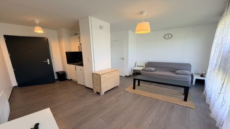 Ma-Cabane - Location Appartement ROSIERES PRES TROYES, 21 m²