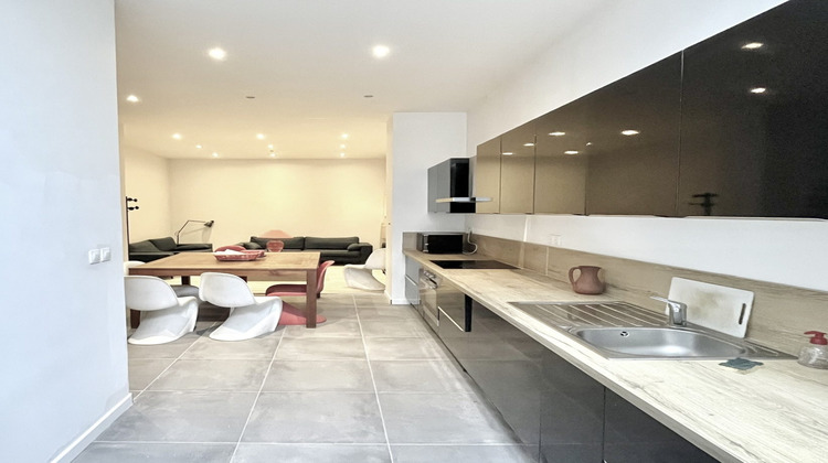 Ma-Cabane - Location Appartement Roubaix, 194 m²