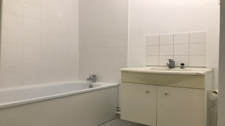 Ma-Cabane - Location Appartement ROUBAIX, 60 m²