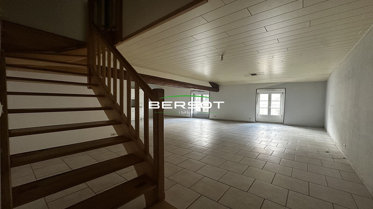 Ma-Cabane - Location Appartement ROUGEMONT, 79 m²