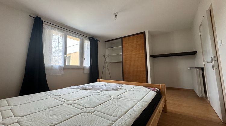 Ma-Cabane - Location Appartement ROYAT, 57 m²