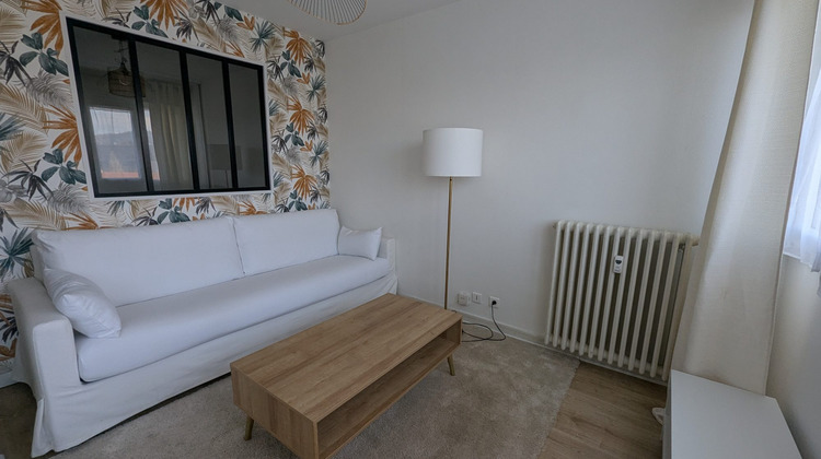 Ma-Cabane - Location Appartement Royat, 33 m²