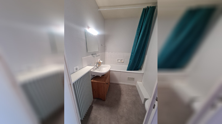Ma-Cabane - Location Appartement ROYAT, 43 m²