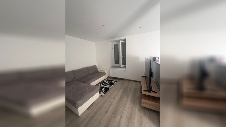 Ma-Cabane - Location Appartement Rozier-en-donzy, 69 m²