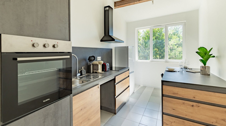 Ma-Cabane - Location Appartement RUSTIQUES, 77 m²