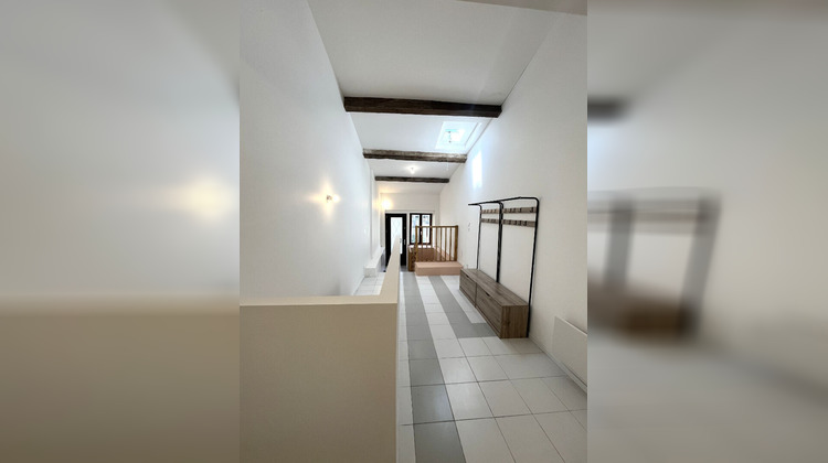 Ma-Cabane - Location Appartement RUSTIQUES, 77 m²