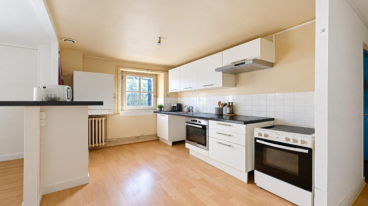 Ma-Cabane - Location Appartement Sable-sur-Sarthe, 75 m²