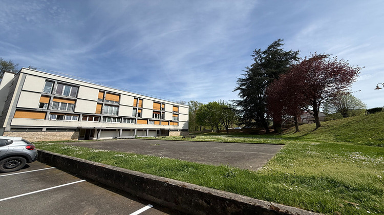 Ma-Cabane - Location Appartement SAIL-SOUS-COUZAN, 60 m²