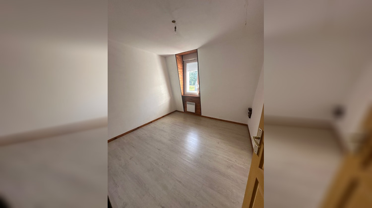 Ma-Cabane - Location Appartement SAILLY-SAILLISEL, 65 m²