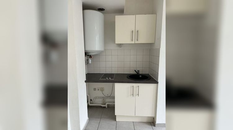 Ma-Cabane - Location Appartement Saint-Étienne, 29 m²