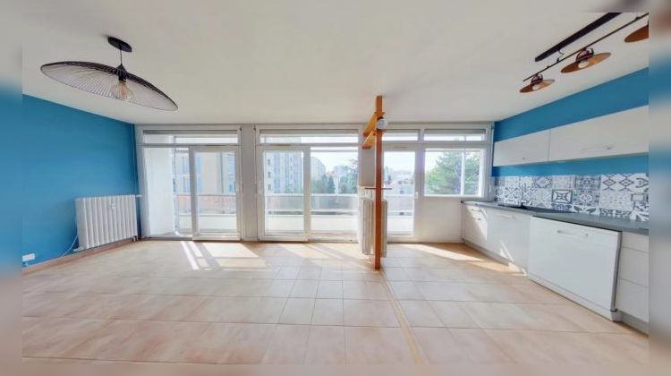 Ma-Cabane - Location Appartement Saint-Étienne, 63 m²