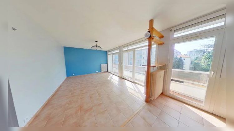 Ma-Cabane - Location Appartement Saint-Étienne, 63 m²