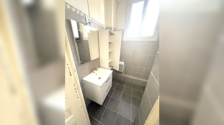 Ma-Cabane - Location Appartement Saint-Étienne, 59 m²