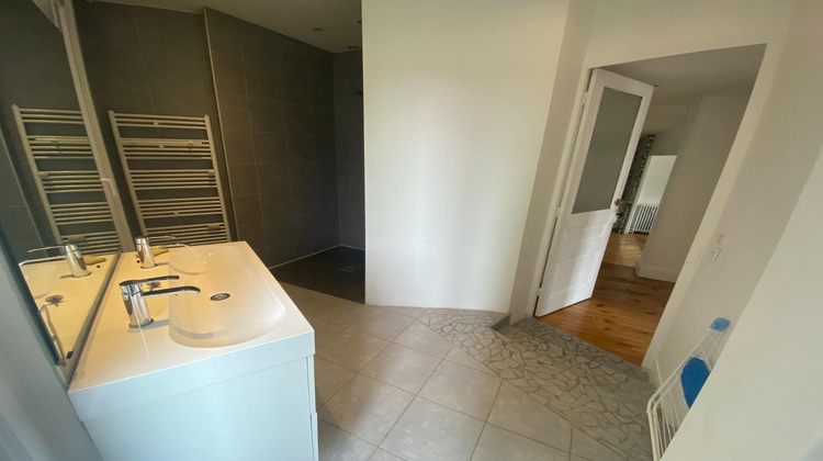 Ma-Cabane - Location Appartement Saint-Étienne, 170 m²