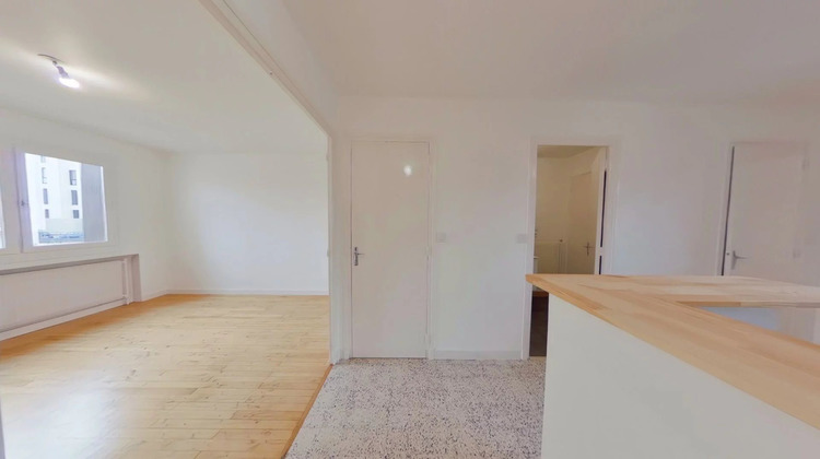 Ma-Cabane - Location Appartement Saint-Étienne, 47 m²