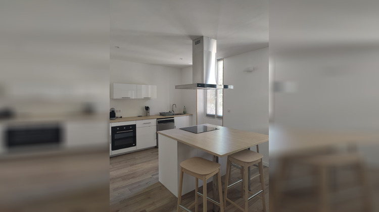 Ma-Cabane - Location Appartement Saint-Étienne, 105 m²
