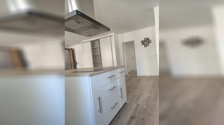 Ma-Cabane - Location Appartement Saint-Étienne, 105 m²