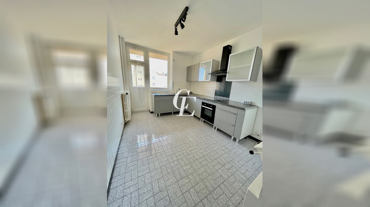 Ma-Cabane - Location Appartement Saint-Étienne, 102 m²