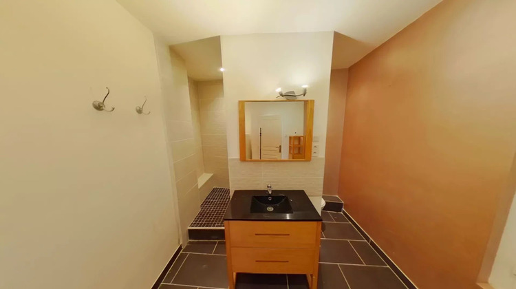 Ma-Cabane - Location Appartement Saint-Étienne, 60 m²