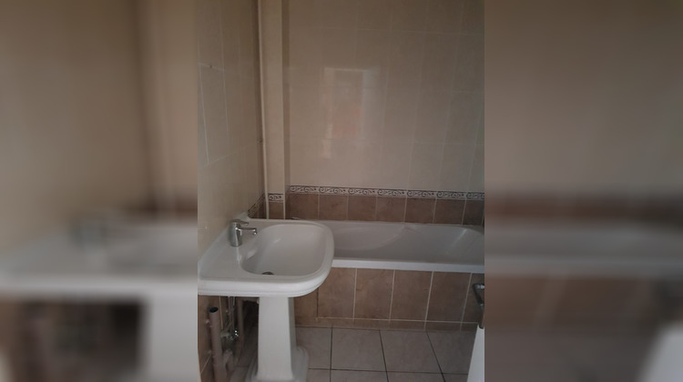Ma-Cabane - Location Appartement Saint-Étienne, 64 m²