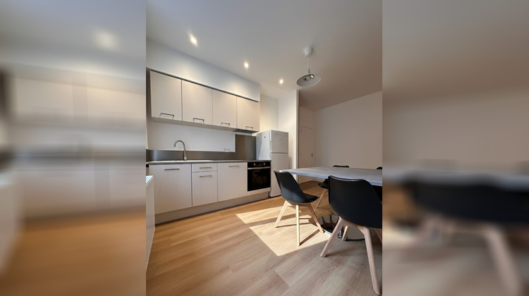 Ma-Cabane - Location Appartement Saint-Étienne, 90 m²