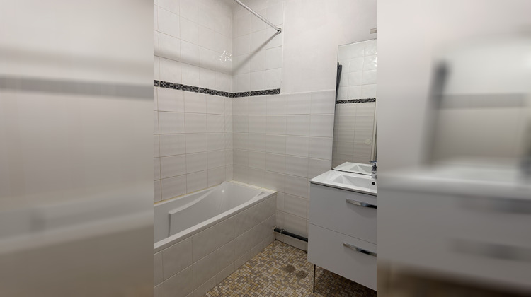 Ma-Cabane - Location Appartement Saint-Étienne, 45 m²