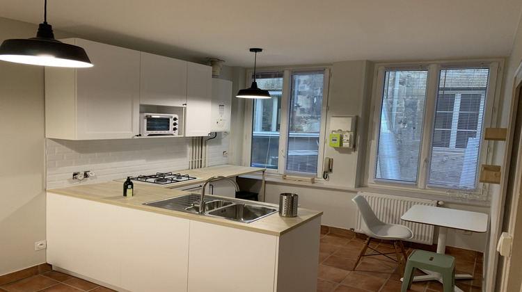 Ma-Cabane - Location Appartement Saint-Étienne, 30 m²