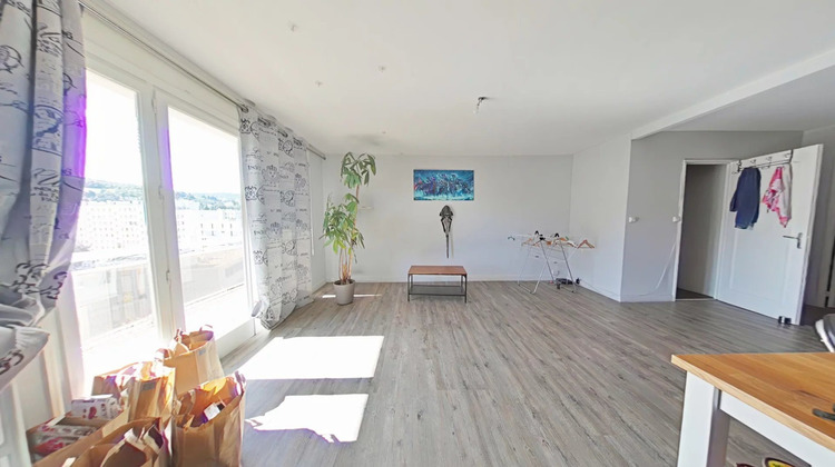 Ma-Cabane - Location Appartement Saint-Étienne, 69 m²
