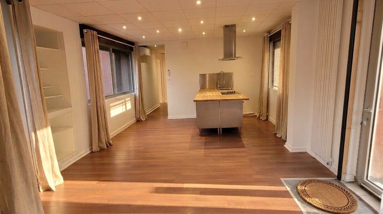 Ma-Cabane - Location Appartement Saint-Étienne, 67 m²