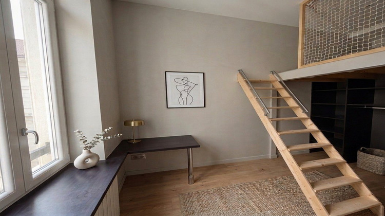 Ma-Cabane - Location Appartement Saint-Étienne, 77 m²