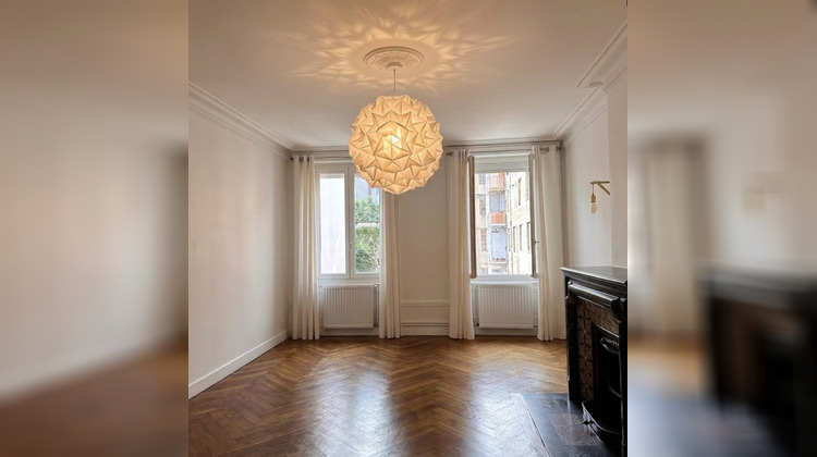 Ma-Cabane - Location Appartement Saint-Étienne, 106 m²
