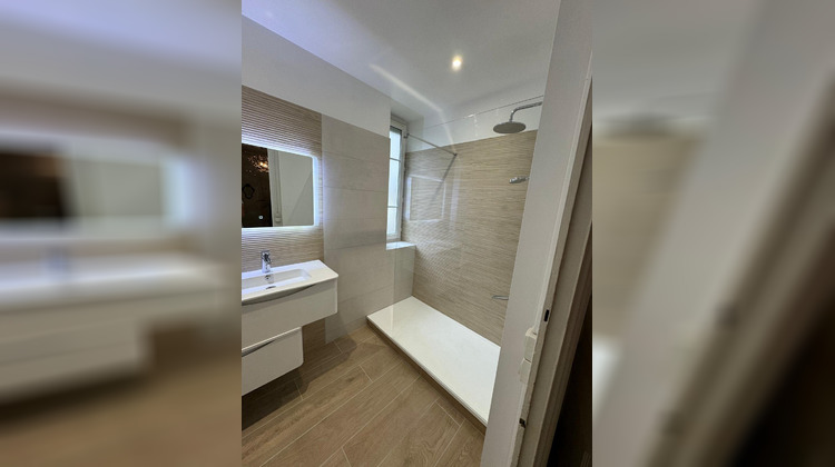 Ma-Cabane - Location Appartement Saint-Étienne, 106 m²