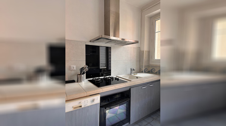 Ma-Cabane - Location Appartement Saint-Étienne, 106 m²