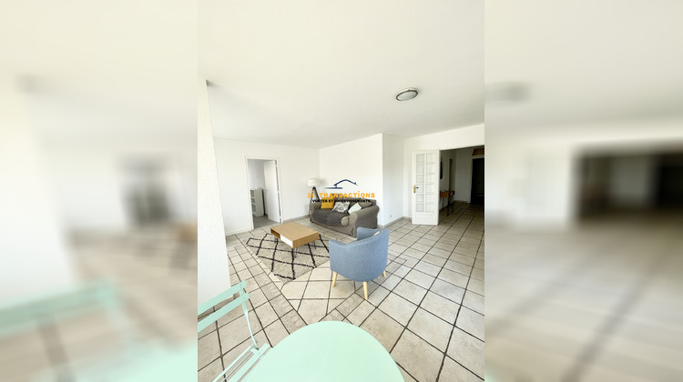 Ma-Cabane - Location Appartement Saint-Étienne, 100 m²