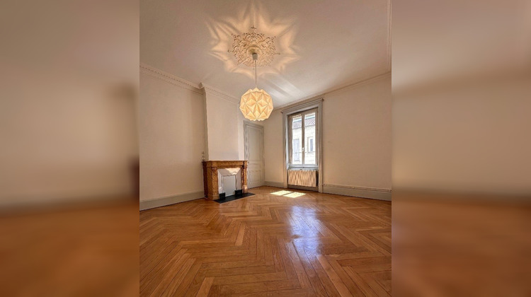 Ma-Cabane - Location Appartement Saint-Étienne, 96 m²